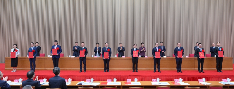 王晓晖在全省科技大会上强调 打造西部地区创新高地建设科技强省 为谱写中国式现代化四川新篇章贡献更多科技力量 施小琳主持 田向利出席「相关图片」